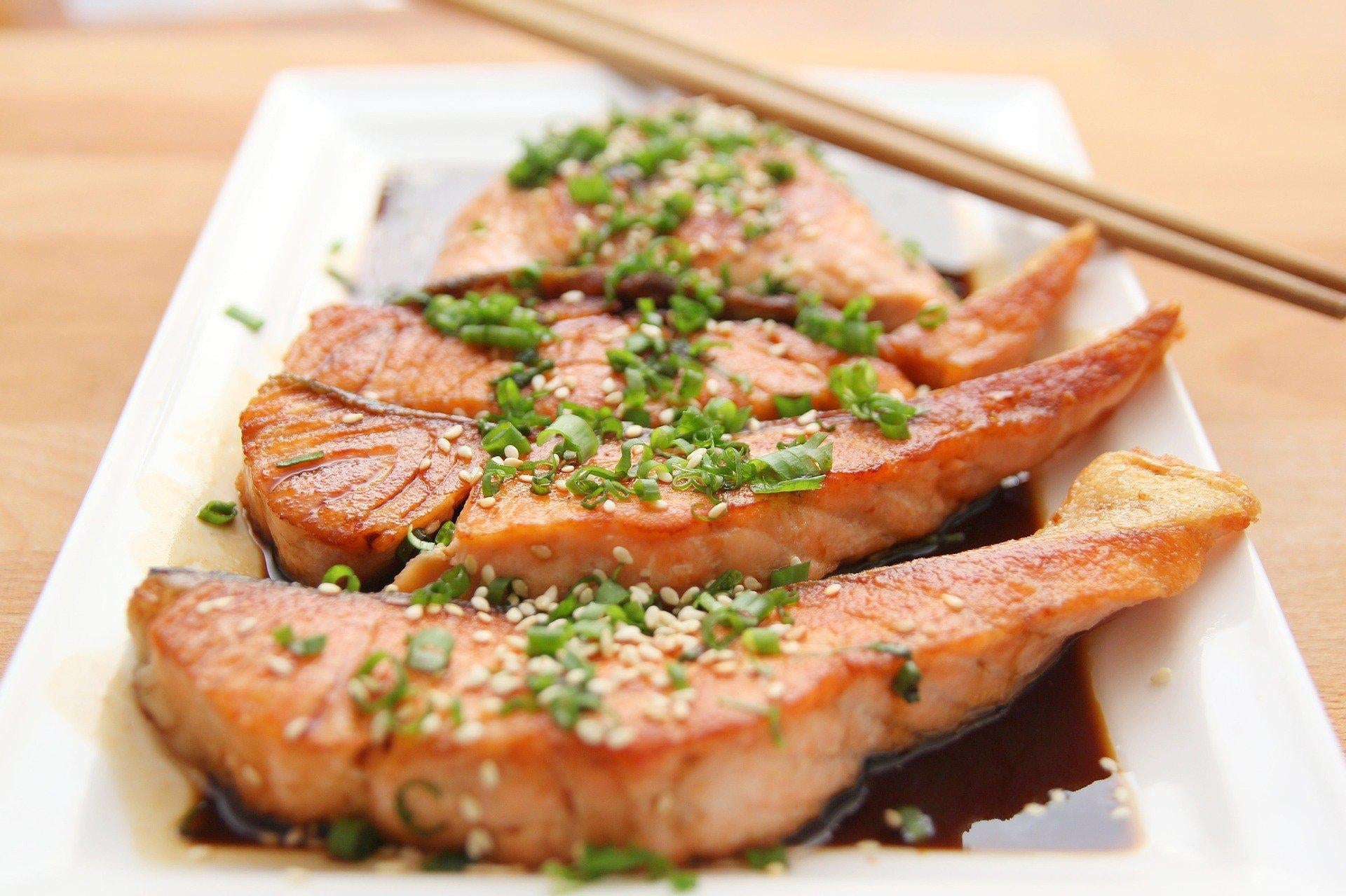 How can you protect yourself from the neurotoxicity of mercury?